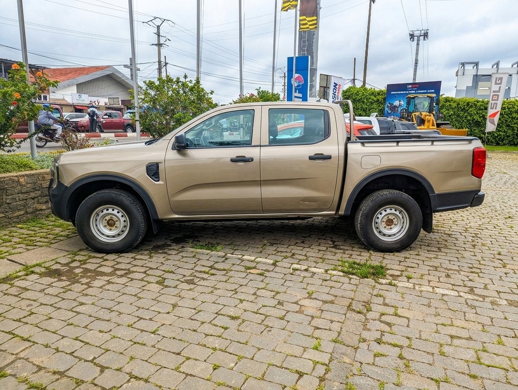 Ford Ranger Base Beige 2024