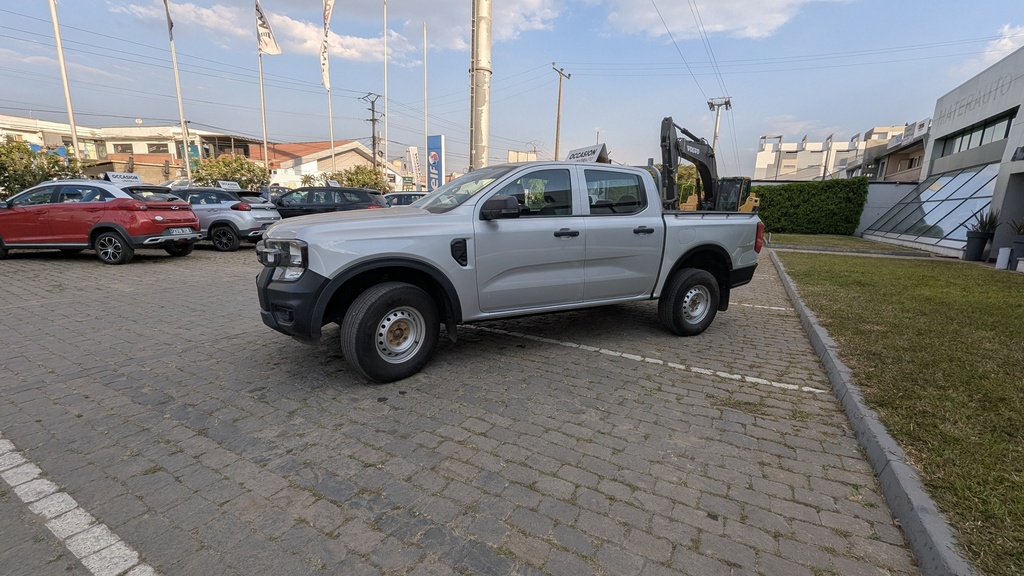 Ford Ranger Base Gris 2024