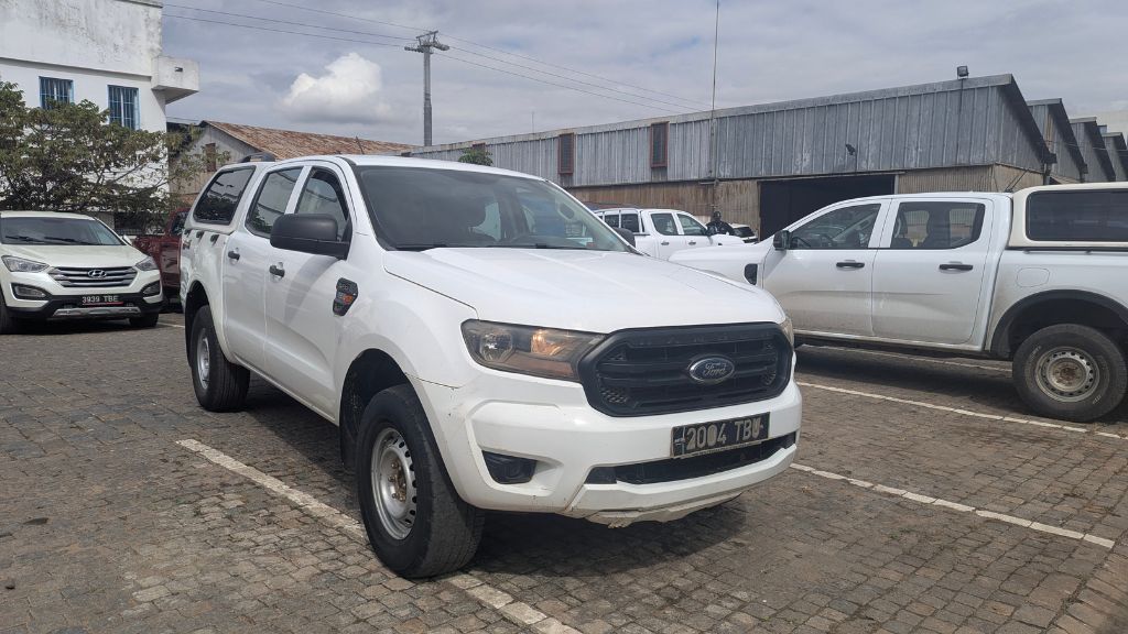 Ford Ranger T8 Blanc avec canopy Occasion